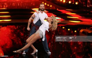 vittoria schisano a ballando con le stelle 01.jpg