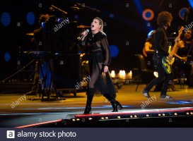 emma-performs-last-1892021-in-arena-di-verona-for-aperol-with-heroes-show-2GMR7XA.jpg
