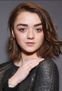 5 Maisie Williams 1.jpg