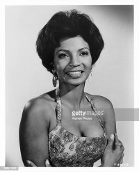 1 Nichelle Nichols 1.jpg