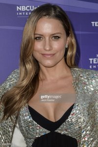 lola-ponce-arrives-at-telemundo-center-grand-opening-white-carpet-at-picture-id944016372.jpg