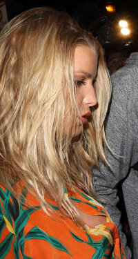 Jessica Simpson Upskirt06.jpg