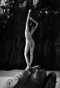 Miranda-Kerr-Naked-07.jpeg