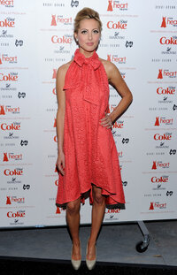 63466_MCFan_for_celeblounge10_02_201100_00_04_122_542lo.jpg