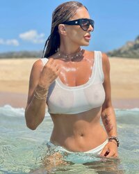 sabrinasalernofficial-01092022-0003.jpg