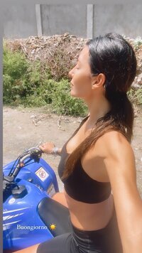 elisabettagregoracireal_20221226_STORIES_3001870489413050662_7_3002400517091707391.jpg