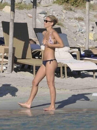 Bar-Refaeli-Feet-781138.jpg