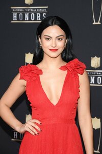 camila mendes al gala 07.jpg