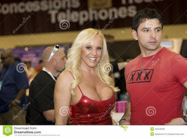 alexis-golden-alla-convenzione-di-avn-40224540.jpg