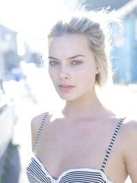 Margot Robbie.jpg