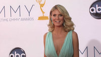 Heidi Klum_Emmy Awards 2012 hd1080p.avi_snapshot_00.48_[2012.09.29_23.48.47].jpg