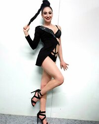 giada farano in shoot (16).jpg