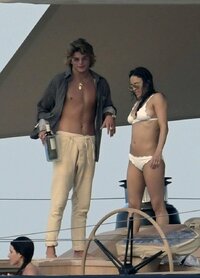 michelle rodriguez in barca (02).jpg