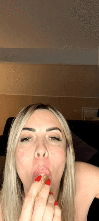 GIF-230518_203914.gif