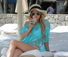 chanel west coast in bikini 09.jpg