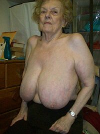 granny-big-boobs150.jpg
