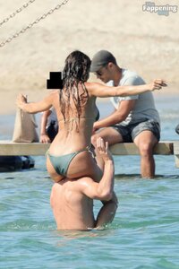 Elisabetta-Canalis-Sexy-The-Fappening-Blog-27.jpg