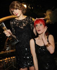 taylorswift_hayleywilliams-scaled.jpg