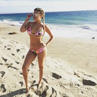 chanel west coast in bikini 01.jpg